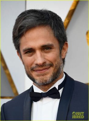 The Gala of Glitter: Unveiling the Dramatic Journey of Gael García Bernal's Daring Performance!