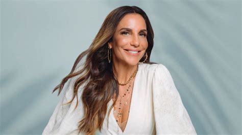 Ivete Sangalo's Turn Up The Volume Concert: A Spectacular Fusion of Brazilian Rhythms and Global Influences!