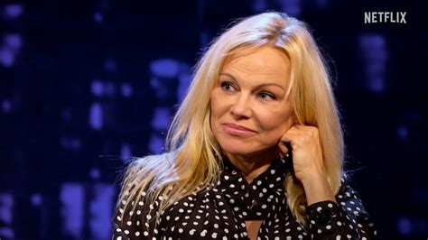 Pamela Anderson's Unexpected Salsa Showdown at Mexico City's Noche de Fuego!