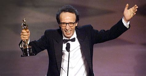 Roberto Benigni's Oscar Acceptance Speech: A Masterclass in Unbridled Italian Joy!